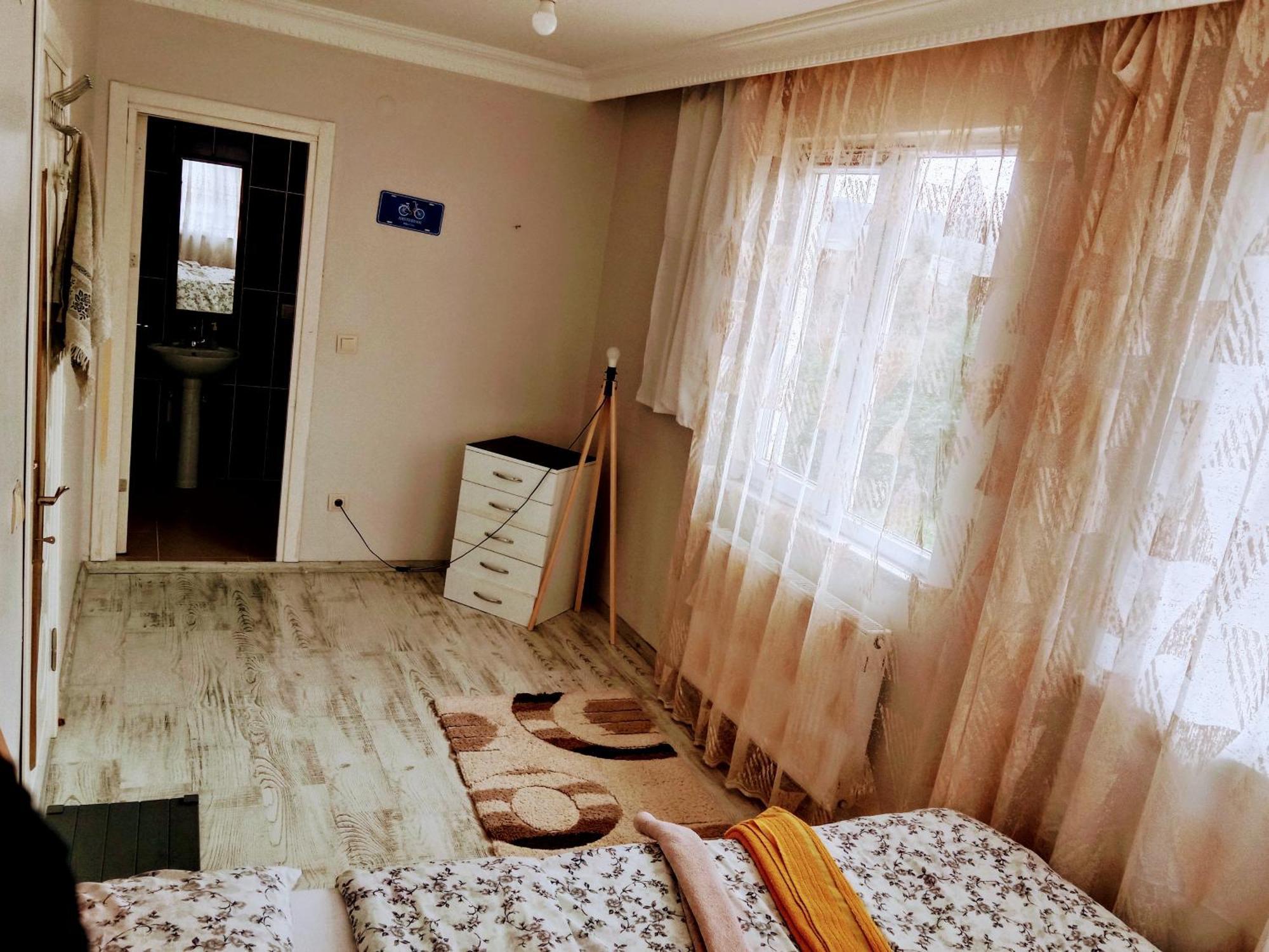 Ahmet Teacher Hotel, 5 Minutes From The Airport Arnavutkoy Kültér fotó