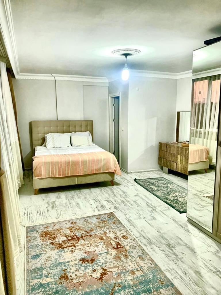 Ahmet Teacher Hotel, 5 Minutes From The Airport Arnavutkoy Kültér fotó