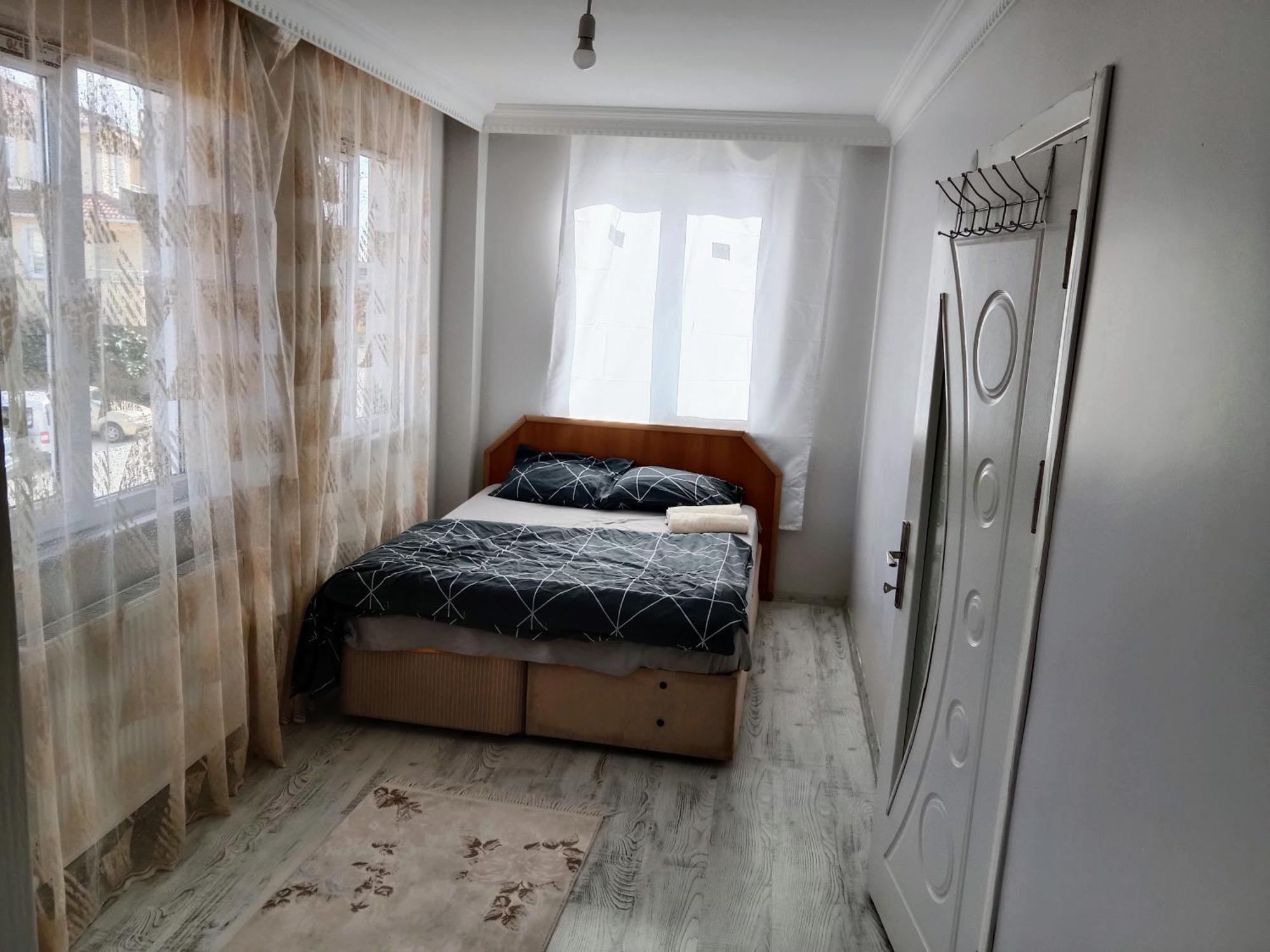 Ahmet Teacher Hotel, 5 Minutes From The Airport Arnavutkoy Kültér fotó