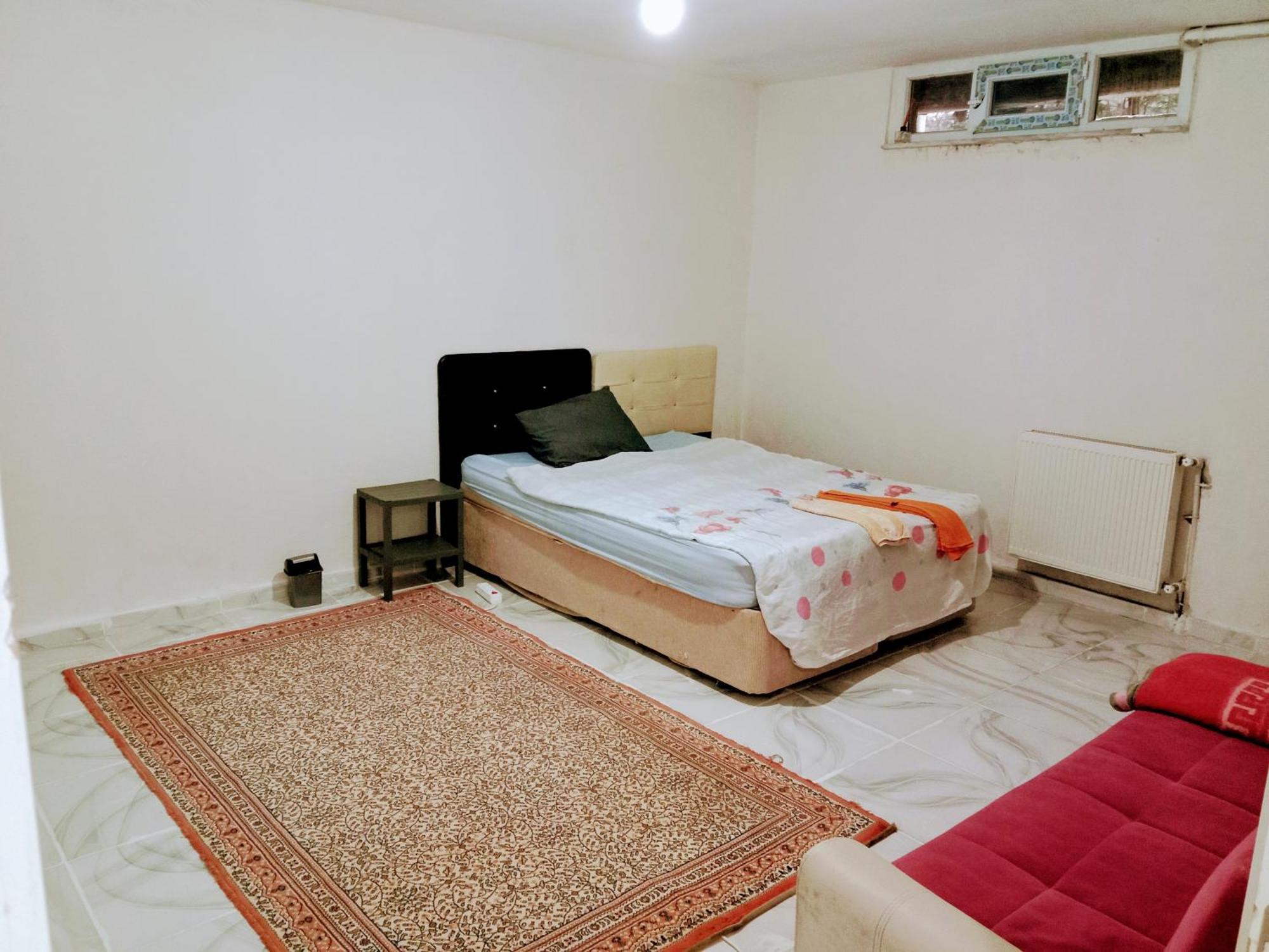 Ahmet Teacher Hotel, 5 Minutes From The Airport Arnavutkoy Kültér fotó