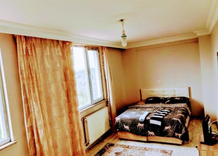Ahmet Teacher Hotel, 5 Minutes From The Airport Arnavutkoy Kültér fotó